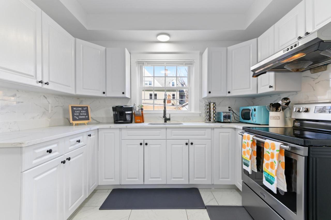 Casa Soleada In East Rock Near Dt And Yale Som With Free Parking And King Bed Apartment New Haven Luaran gambar
